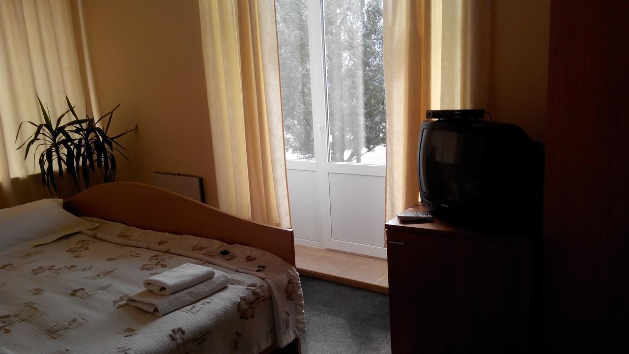 Hotel Avatar Oleksandriia Екстериор снимка